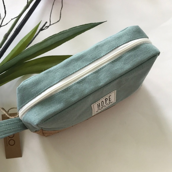 Mint Green Cosmetic/Travel Pouch - Picture 4 of 8
